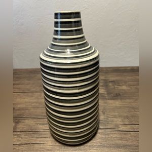 Ceramic Decorative Vase